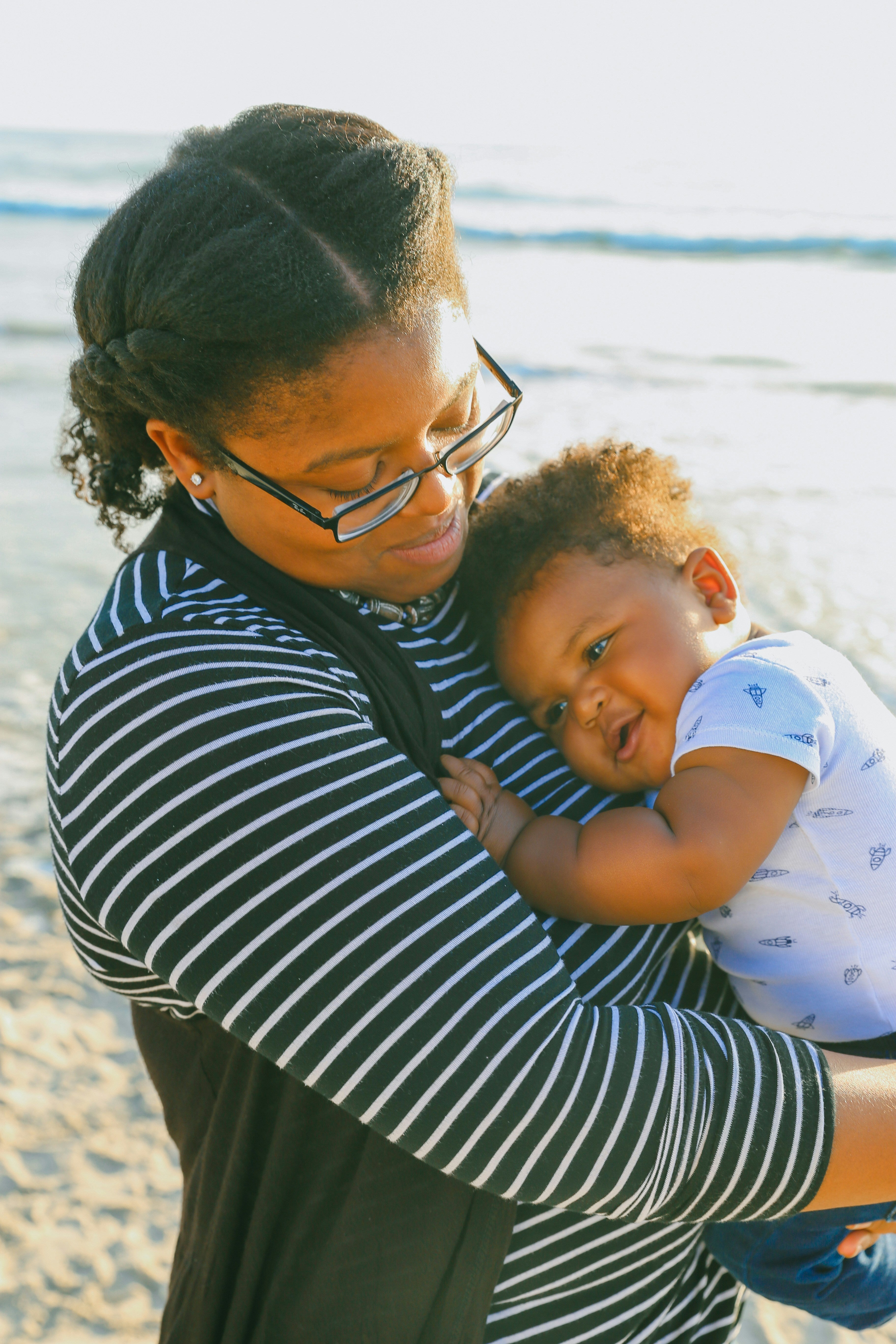 Nurturing the Fourth Trimester: Support, Connection, and Confidence for Breastfeeding Moms