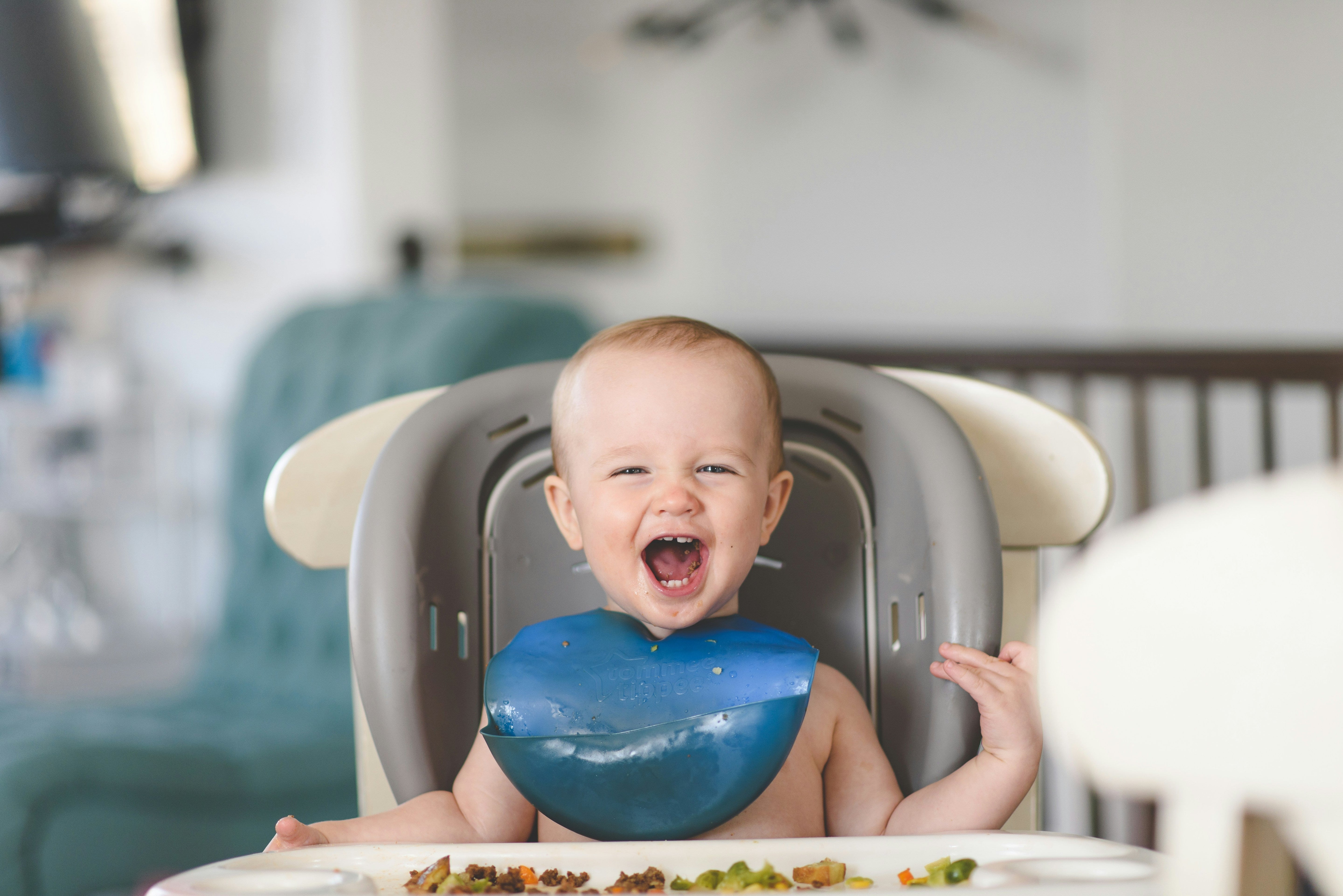 First Bites, Big Feelings: An All-Encompassing Guide to Starting Solids